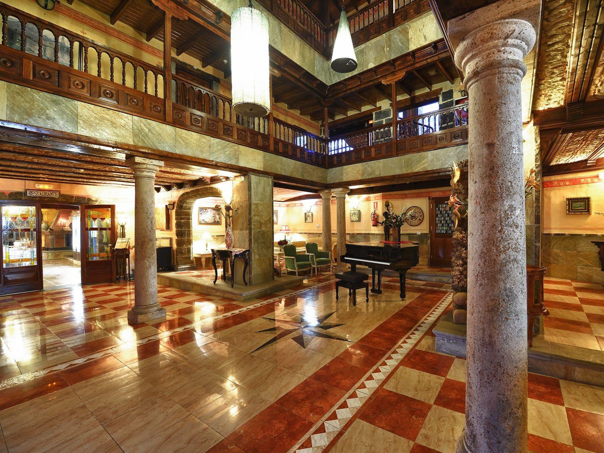 El Nogal Hotel Boutique & Spa วิลาฟลอร์ ภายนอก รูปภาพ